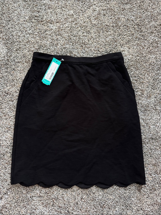 Dresses & Skirts - Black Scallop Hem Women's Skirt